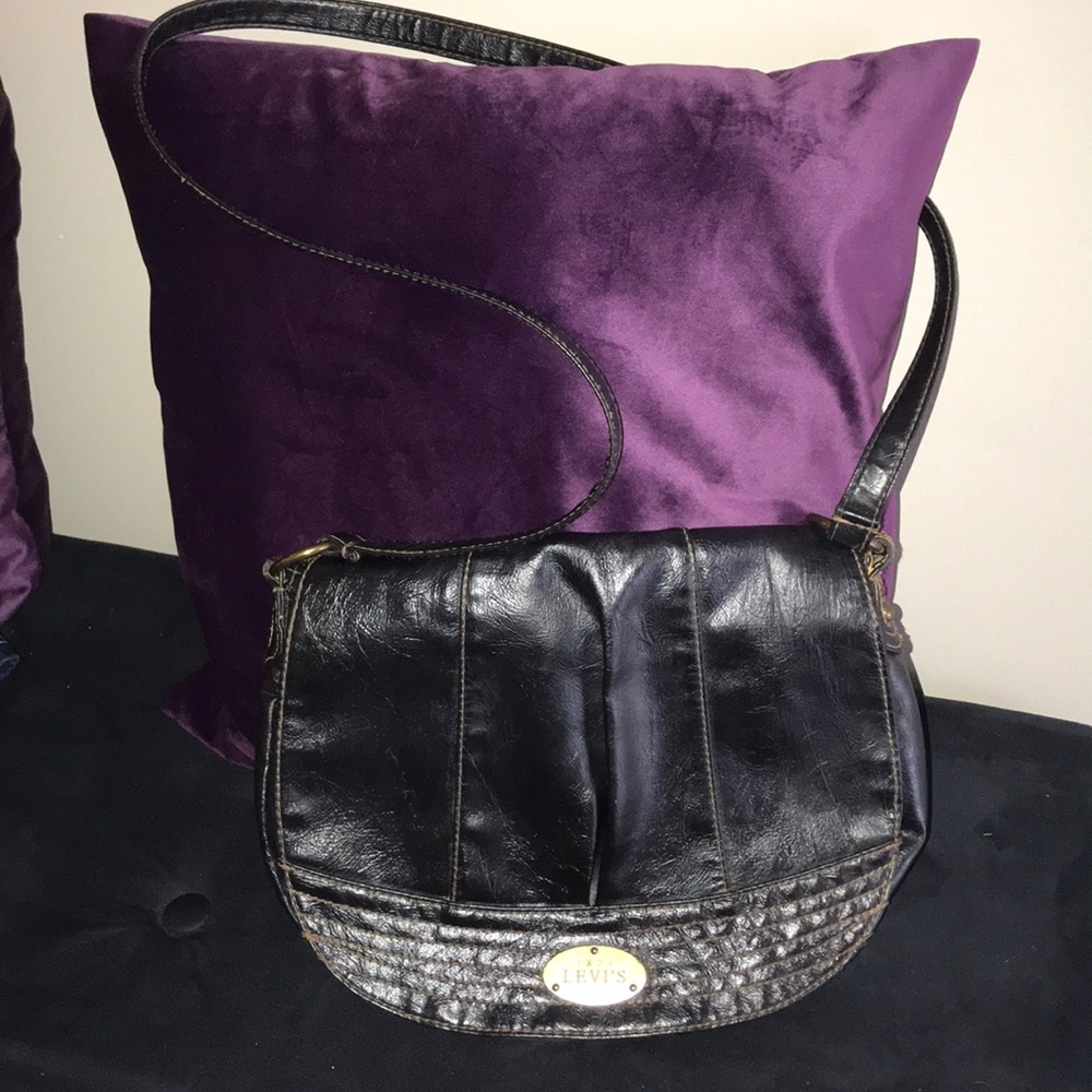 Levi’s purse